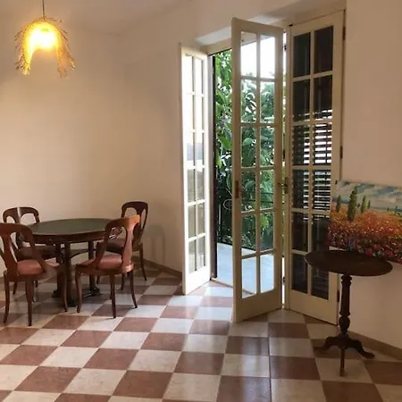 La Vecchia Quercia Carini